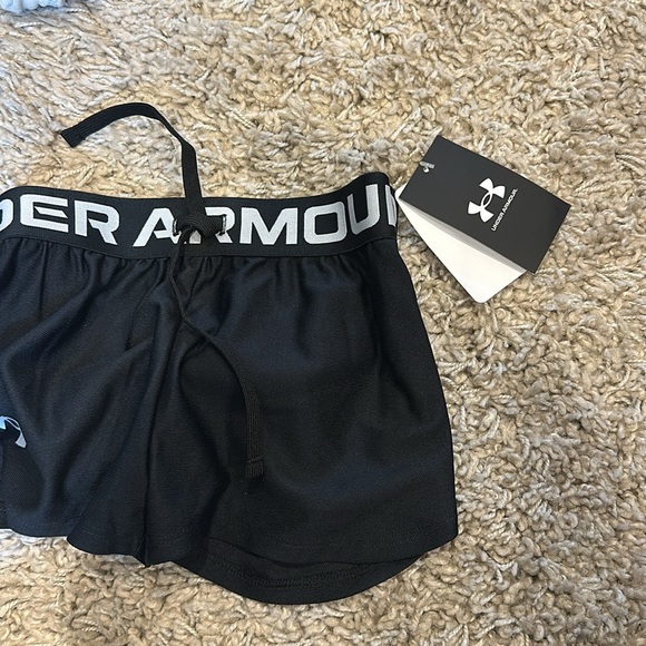 NWT youth girls extra small black athletic short with drawstring - Picture 3 of 3